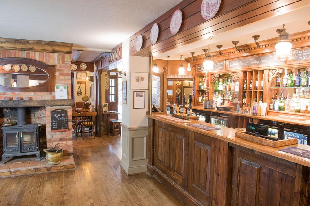 The Burley Inn Экстерьер фото